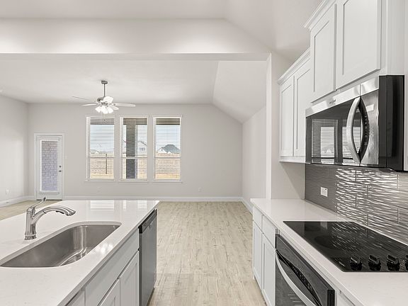 7th image of this home