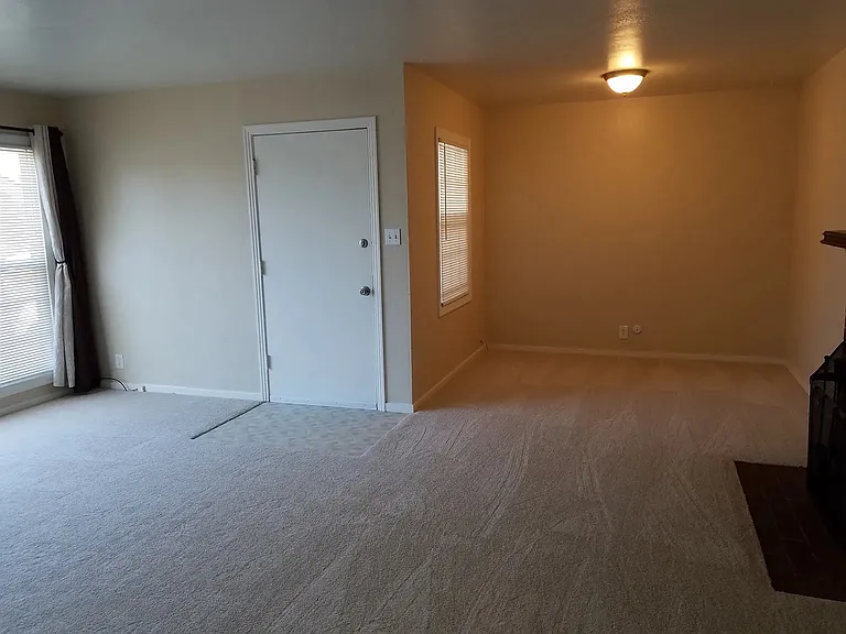 2763 Cypress St — Photo 3