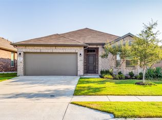 841 Shepperton Way, Justin, TX 76247