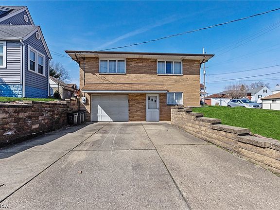 3rd image of 3801 Woodlawn Way