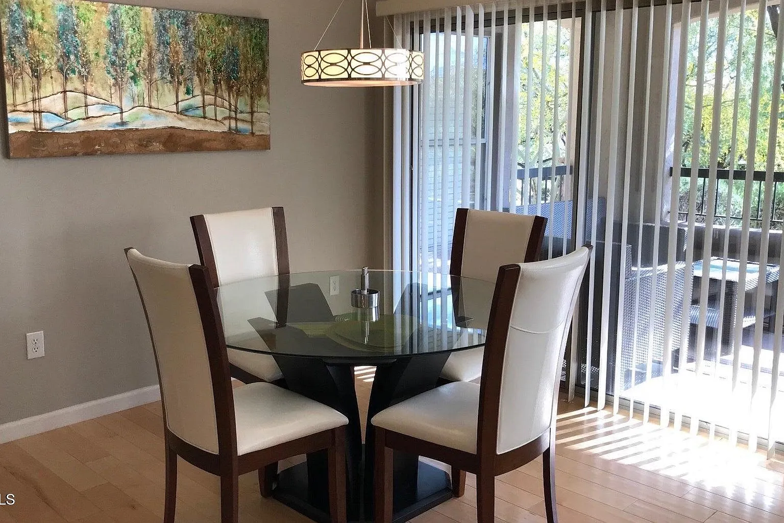 3 bed, 1729 sqft, $3,750 — Photo 4