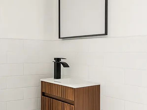 9 Kane Place image 3 of 11