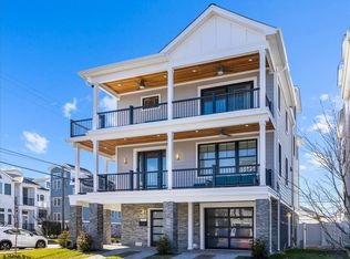100 N Sumner Ave, Margate City, NJ 08402