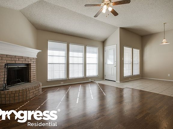 2nd image of 4132 Heritage Way Dr