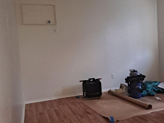 5th image of 186 Lamoka Ave #1