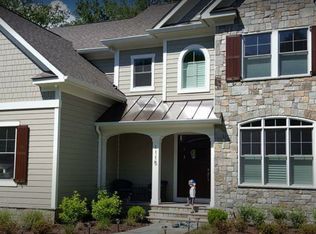 1115 Cottage St SW, Vienna, VA 22180