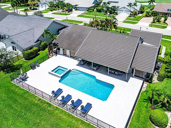 2nd image of 10891 Boca Woods Lane