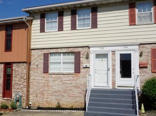 718 Oak St, South Charleston, WV 25309