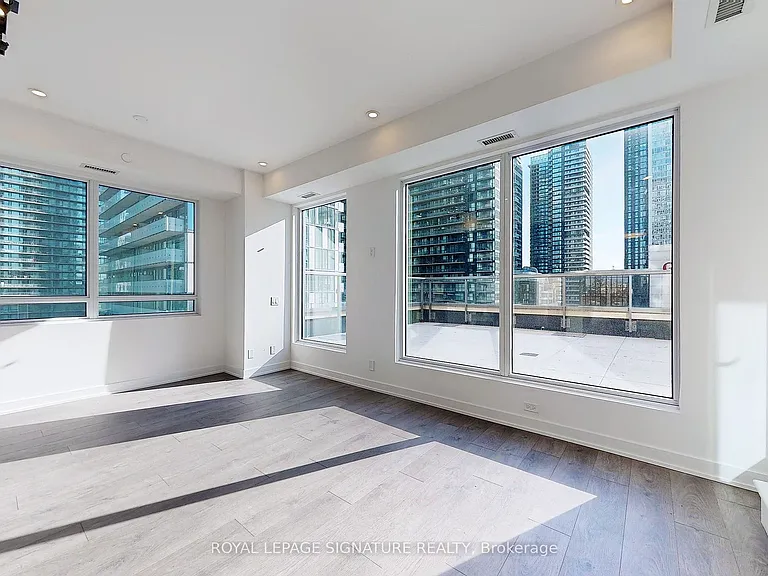 108 Peter St #1506 — Photo 2