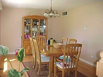 5th image of 3048 Lee St