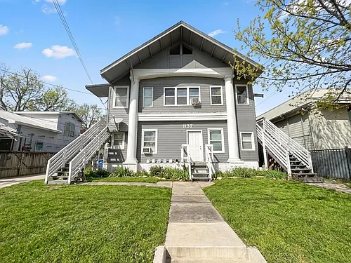 1137 W Ashby Pl #6 Photo 1