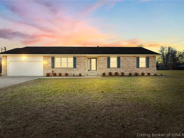 65 Northfield Drive, Scottsburg, IN 47170