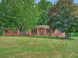 822 Parkersburg Tpke, Staunton, VA 24401