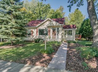 826 E Maple St, Appleton, WI 54915