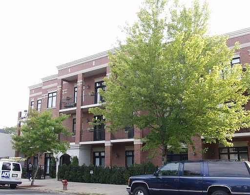1st image of 4927 N Damen Ave #3E