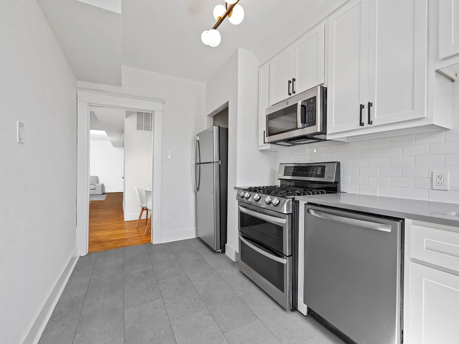 732 Westgate Ave- MOSAIC — Photo 3
