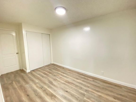 4th image of 1001 E Newmark Ave #22