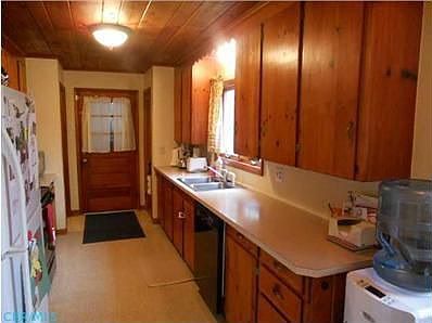 5th image of 44 Whipkey Dr