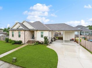 8344 Prince Dr, Chalmette, LA 70043