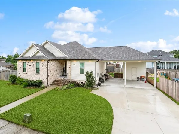 8344 Prince Dr, Chalmette, LA 70043