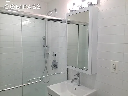 Rented by Compass | media 9