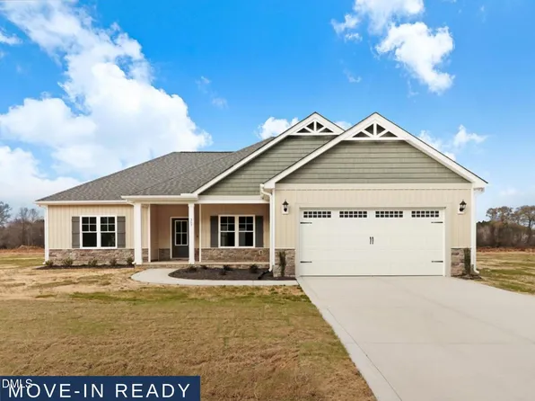 307 Creeks Edge Dr, Pikeville, NC 27863