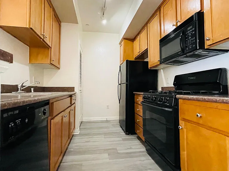 2810 S Sepulveda Blvd #102 — Photo 5