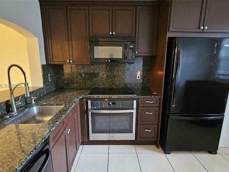 426 NE 210th Circle Ter #2-101 — Photo 5