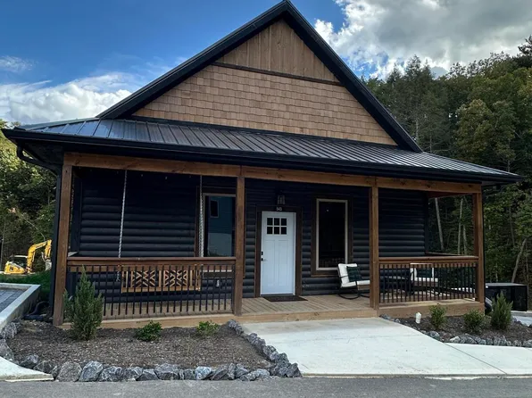 543 Warbonnet Way, Pigeon Forge, TN 37863