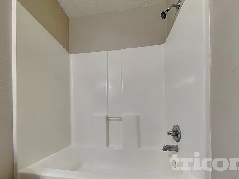 6453 Townsend Way — Photo 10