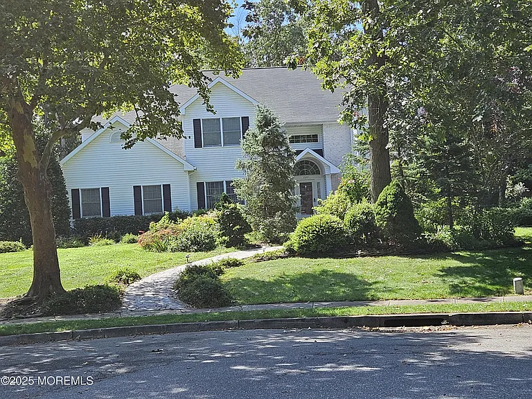 1577 Country Club Ln — Photo 40