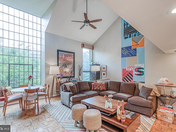 3rd image of 42 Saint James Ct #26
