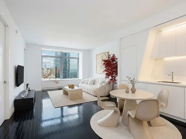 123 Washington St APT 37D, New York, NY 10006