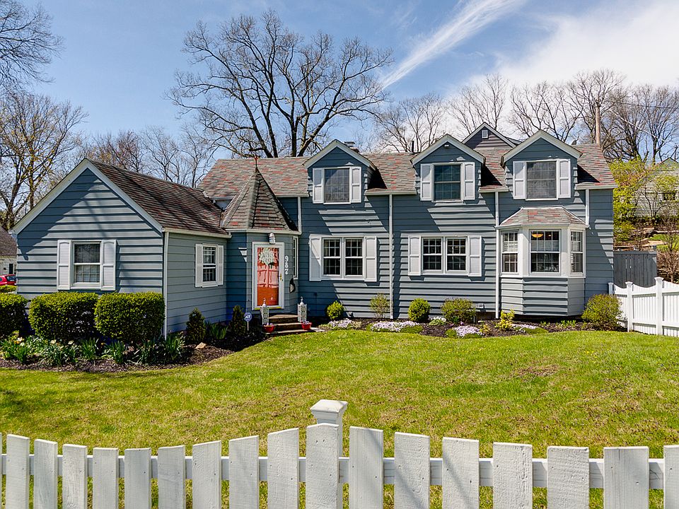 1st image of 987 Woodhill Dr