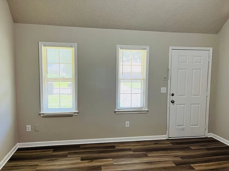 10 Fredda Lane — Photo 6