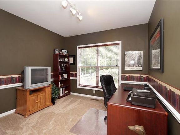 5th image of 5723 Buckingham Ln