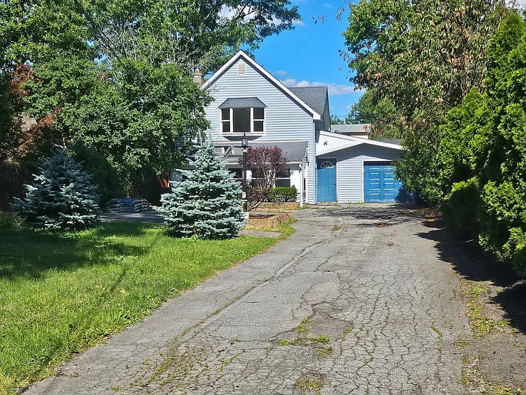 1173 Eggert Rd — Photo 14