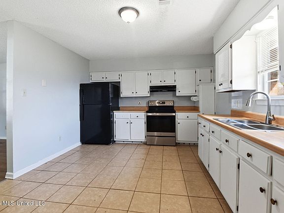 5th image of 6460 Yorkshire Rd