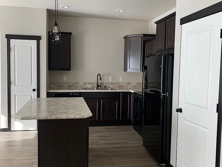 5810 Midland Ln #27 — Photo 4