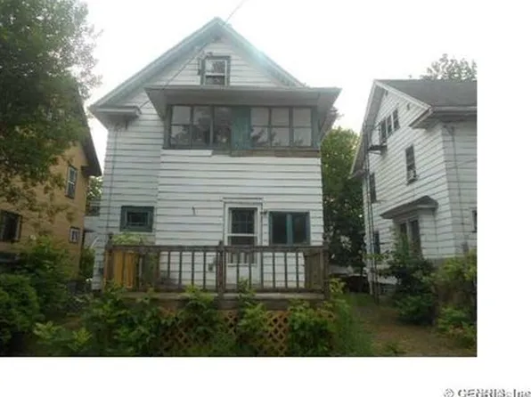 225 Bidwell Ter, Rochester, NY 14613
