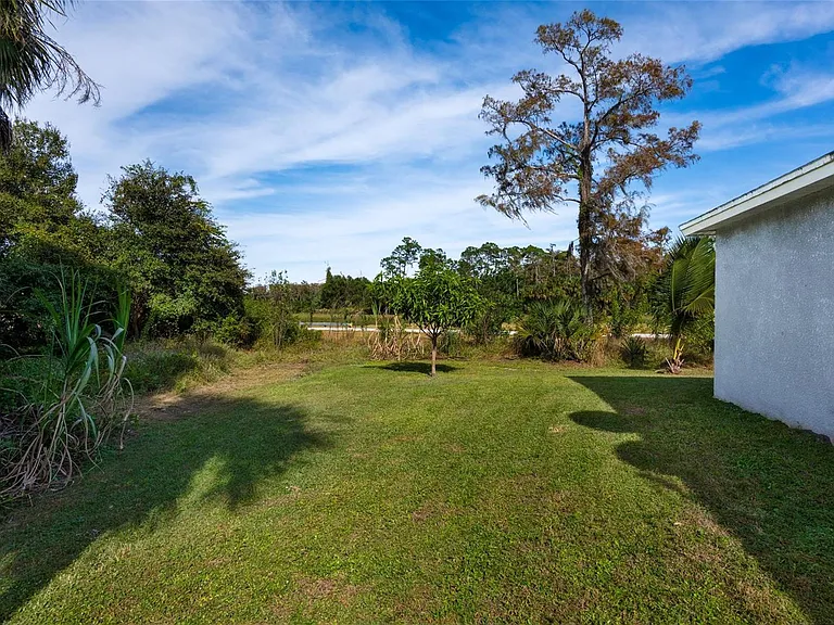 8007 Royal Ct — Photo 5