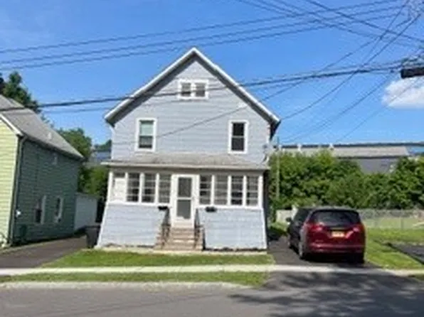 10 Chase St, Auburn, NY 13021
