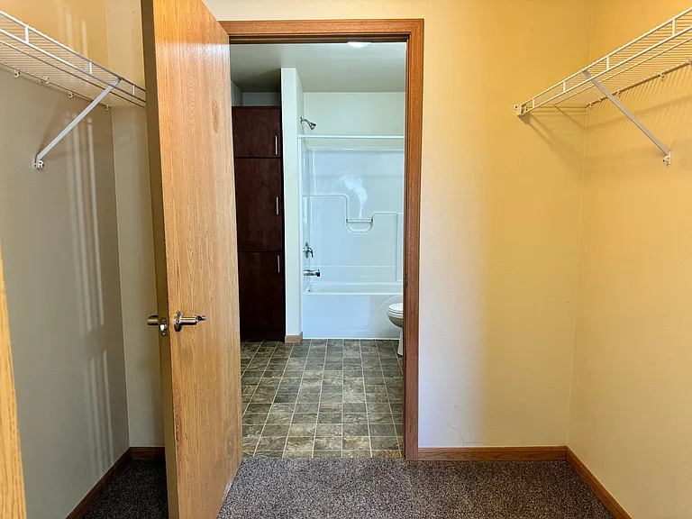 West Lake II Apartments — Photo 101
