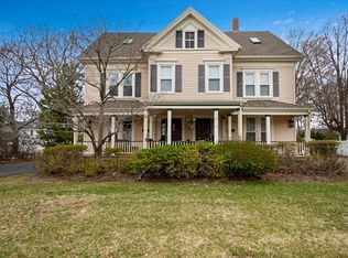 89 May St APT 5, Needham, MA 02492