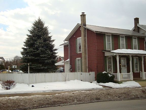 2nd image of 242 E 8th St