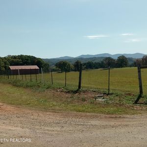 890 Fairview Rd, Tellico Plains, TN, 37385
