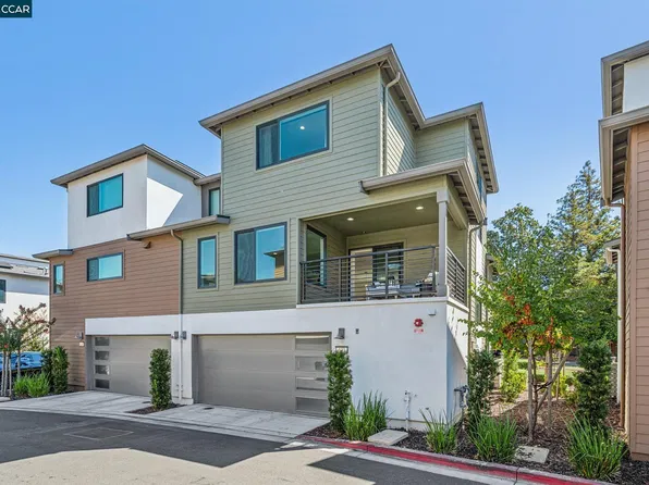 132 Pioneer Ave, Walnut Creek, CA 94597