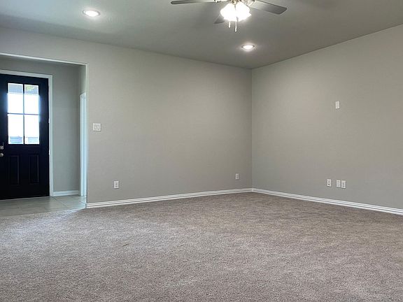 Spacious living room