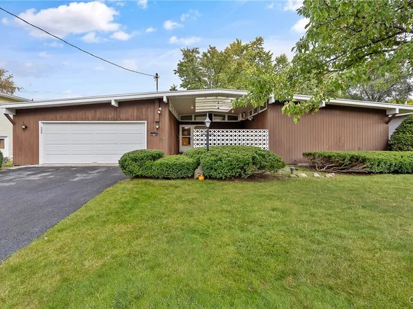 7646 Villa Maria, North Syracuse, NY 13212