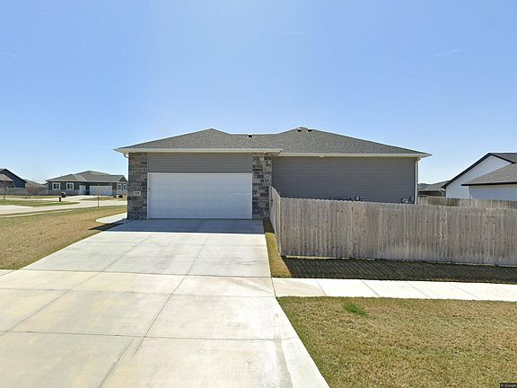 2nd image of 7741 Vera Dr